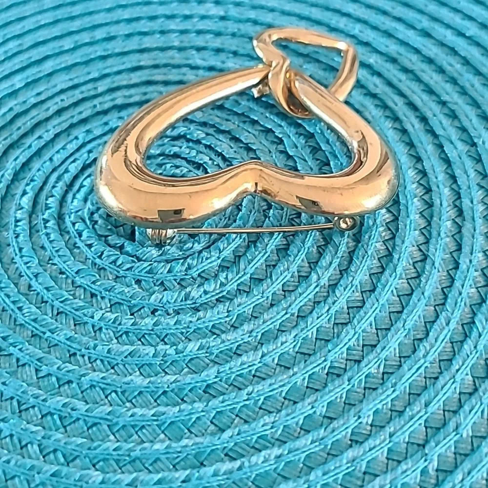 Elegant Gold Toned Double Heart Brooch